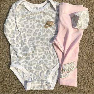 Nike Baby bodysuit and legging set